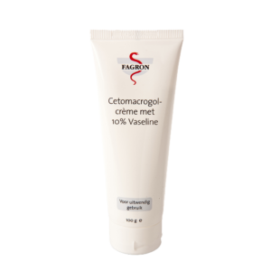 Cetomacrogolcrème met 10% Vaseline is geschikt voor de droge en gevoelige huid. Het hydrateert en beschermt de huid tegen verdere uitdroging. Ook verkrijgbaar met 20% en 50% vaseline. Bevat geen propyleenglycol om overgevoeligheidsreacties te voorkomen.